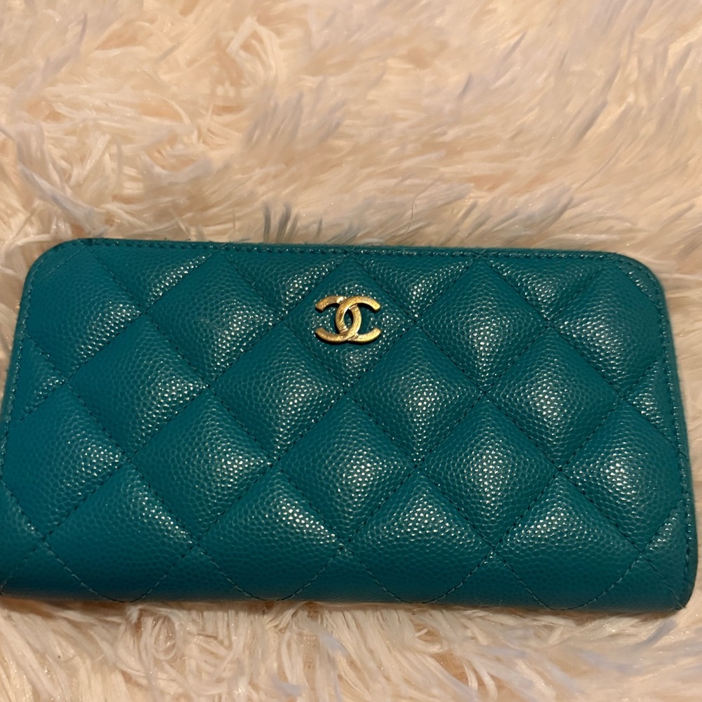 Chanel Caviar Quilted Small Zip Around Wallet in turquoise - sticker intact!